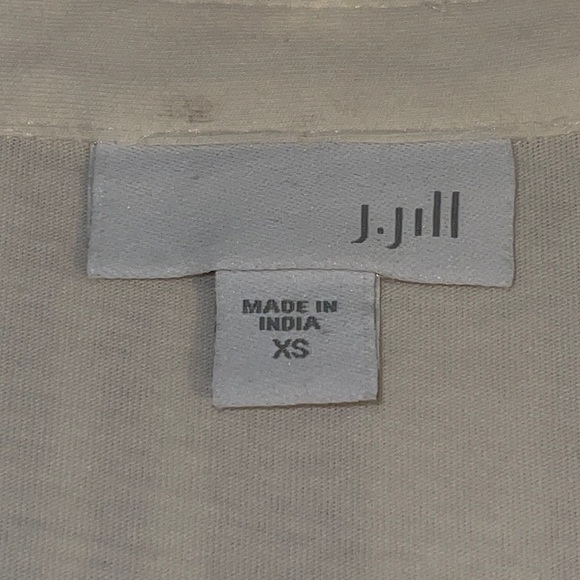 J. Jill Cream long sleeve button down cotton blouse Sz. XS - Picture 6 of 16